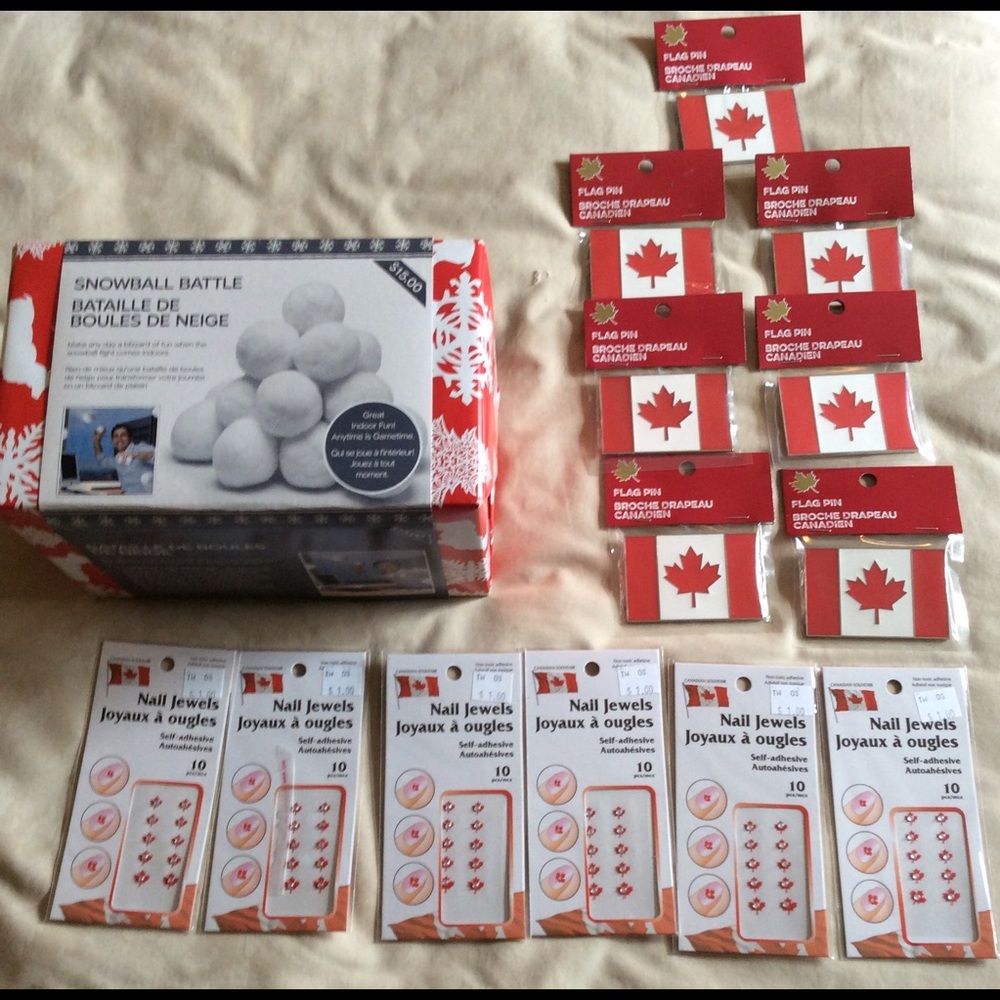 Canadian Fun Kit - Show your Canadian Pride! NWT (iii)